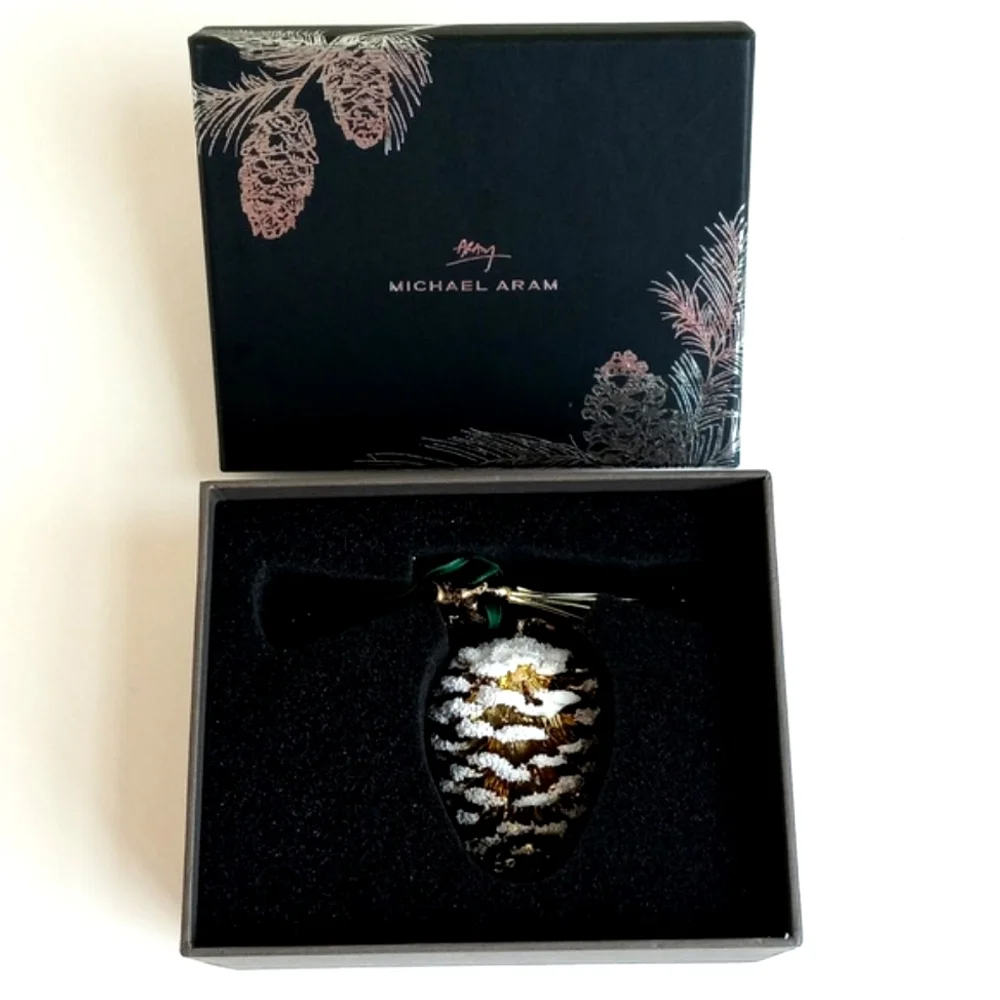NIB Michael Aram Pine Cone Snowy Ornament With Green Velvet Ribbon - Picture 4 of 15